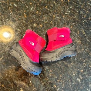 The North Face Toddler girl winter boots